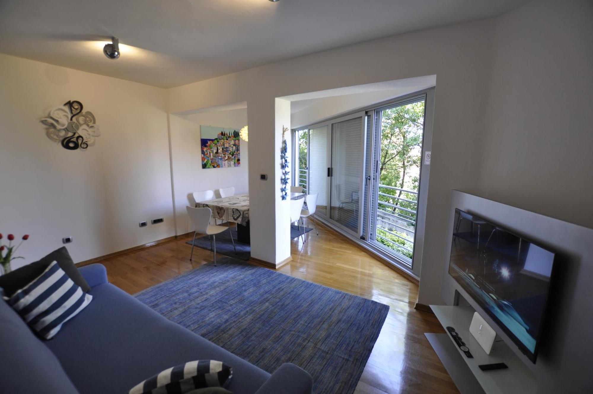 Alessia Apartments-Top Location And Garage Parking ロヴィニ エクステリア 写真